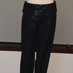 Soft Surrounding ladies cropped pants